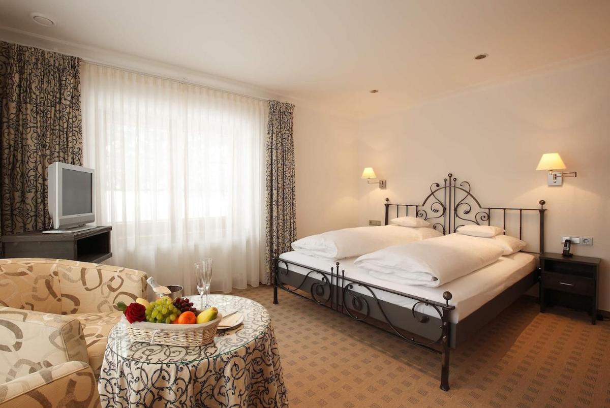 Schwarzwald Lodge Inselklause Schönwald Ngoại thất bức ảnh
